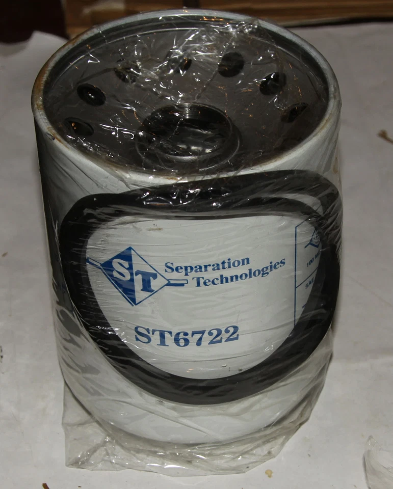 SEPARATION TECHNOLOGIES ST6722 FILTER NEW OLD STOCK DONALDSON P550275