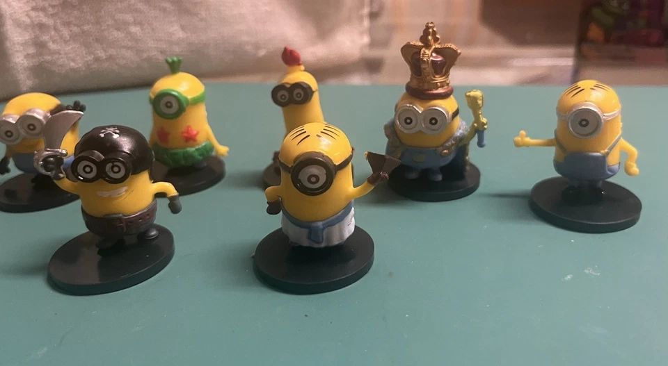 Lote de 10 peças. Minion’s Mini Figures Despicable Me Novos Minions Selados - Imagem 4 de 4