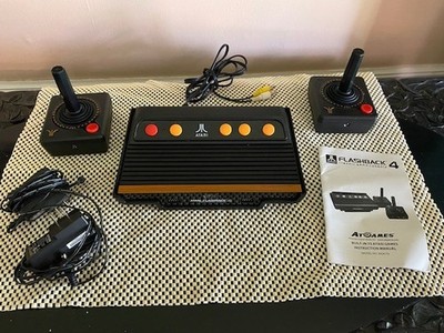 Atari 2600 Flashback 4 Classic Game Console Built In 75 Games 2 Joysticks Manual