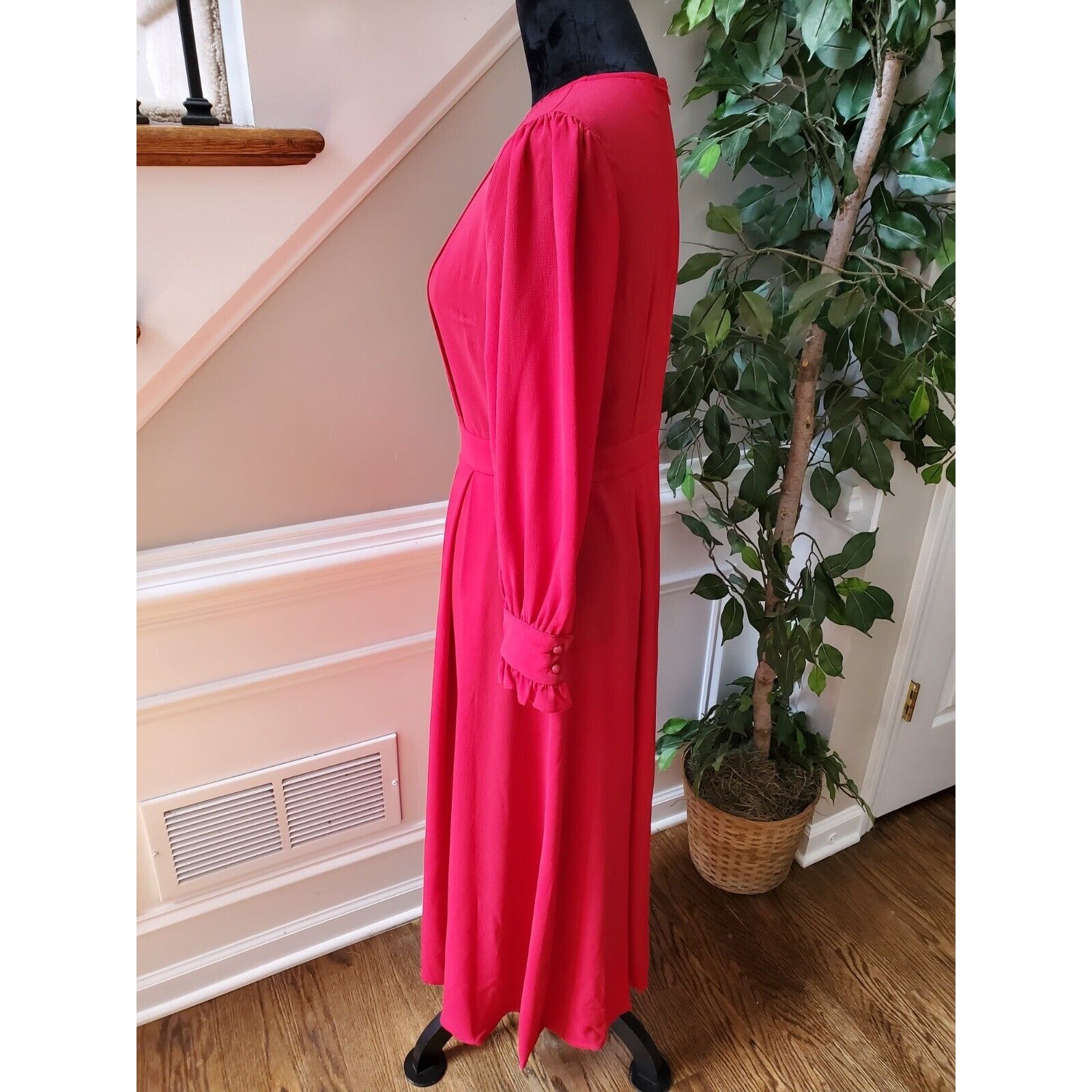 Women's Solid Red Polyester Round Neck Long Sleev… - image 8