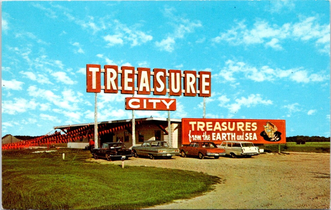 Treasure City Stores, MANISTIQUE, Michigan Chrome Advertising Postcard