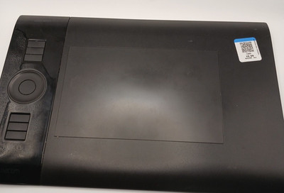 Wacom Intuos4 PTK-440 Professional Graphics Tablet Tested No Pen No USB Cable
