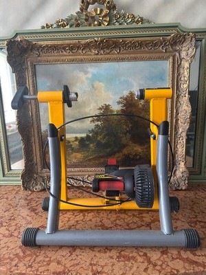 Elite Volare Fahrradtrainer, Rollentrainer, Indoor Cycling, Hometrainer, Rennrad