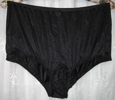 NEW SZ 12 VANITY FAIR MIDNIGHT BLACK SILKY NYLON TAGLESS GRANNY PANTIES 15712