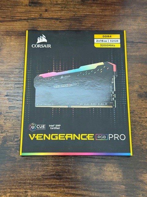 Corsair Vengeance RGB PRO 32GB (2 x 16GB) PC4-25600 (DDR4