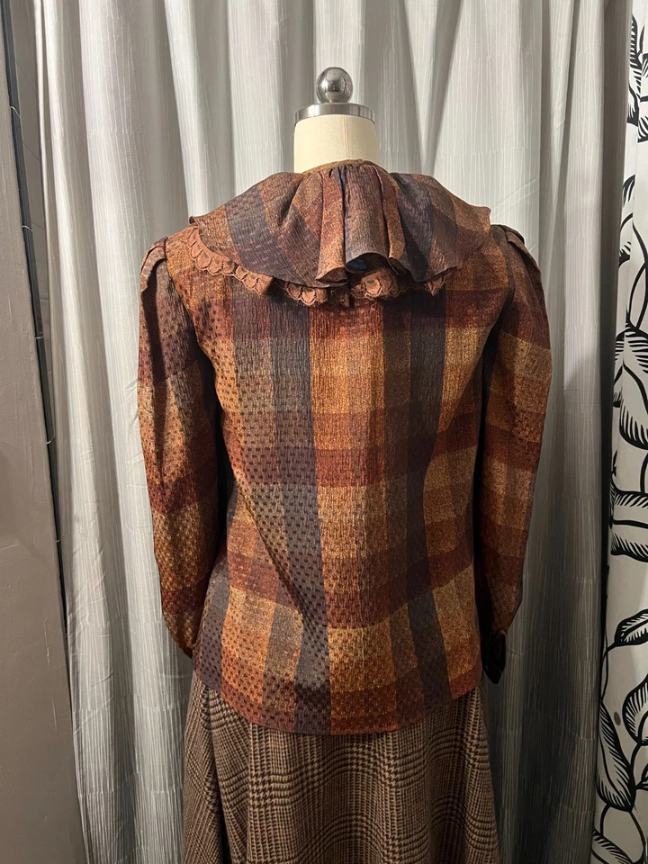 Blusa de seda a cuadros vintage años 80 VALENTINO Boutique con cuello con volantes de encaje - talla 6/8 Foto 2 de 4