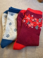 Holiday/Winter Theme Socks 2 Pairs New