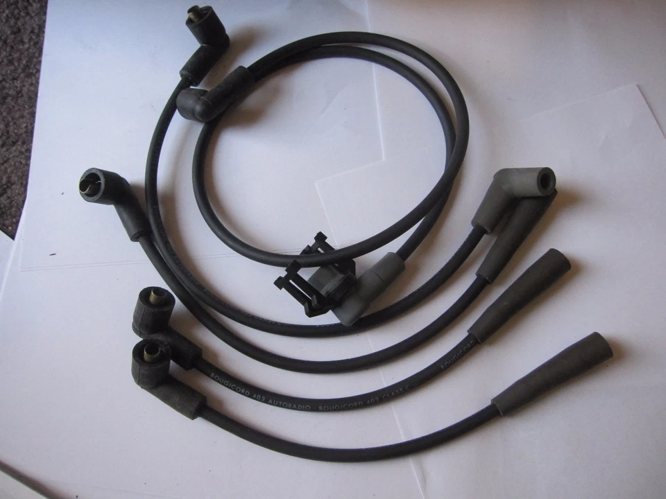 RENAULT ALLIANCE ENCORE FRENCH MADE SPARK PLUG WIRE SET NEW - Image 2 of 2