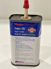 2472F - Vintage Master Mechanic Super Oil Tin in Good Condition!