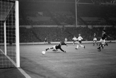 Soccer - Friendly - England v Austria - Wembley Stadium 1965 OLD PHOTO