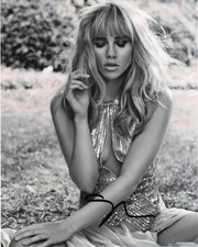 Suki Waterhouse Sexy Autographed Signed 8x10 Photo COA #18