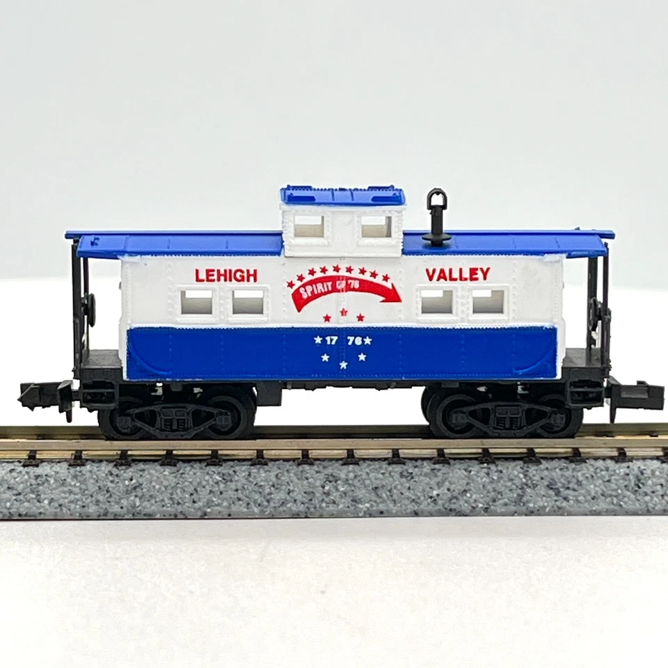 Bev-Bel 24003 Lehigh Valley NE Class Cupola Caboose Spirit of 76 N Scale - Image 3 of 4