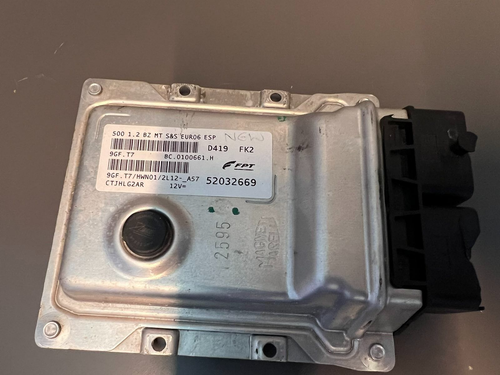 Fiat 500 1.2L Petrol Engine Control Unit ECU 52032669