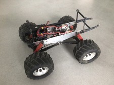 Kyosho RC Monstertruck Twin Force 1:8, Projek...