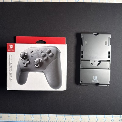 Nintendo Switch Wireless Controller - Black W/ Hori Console Stand USED Excellent
