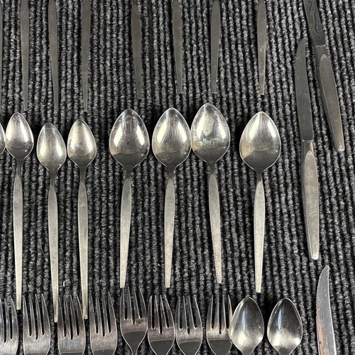 Vintage ONEIDA COMMUNITY stainless flatware set 46 pieces - Picture 6 of 11