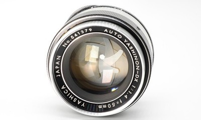 Yashica Yashinon DX  1,4 / 50 Objektiv M42