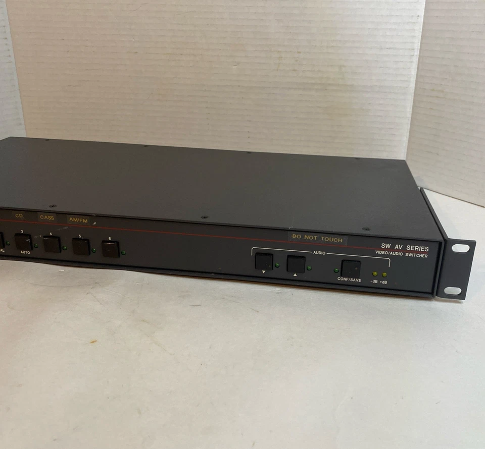 Interruptor de video EXTRON SW AV Series 6V Foto 3 de 4