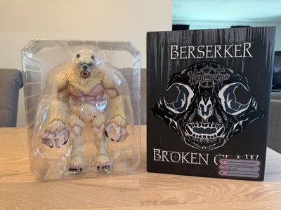 Memory Toys Berserker Broken Claw Limited Edition White Polar Bear Figure