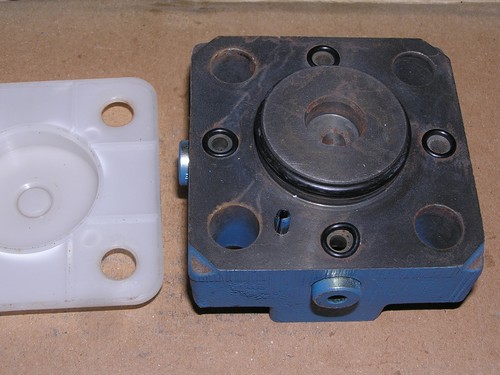 Unused - EATON Vickers CVC 25 D3 B29 10 Slip-in Cartridge Valve w/o original box - Imagen 4 de 7