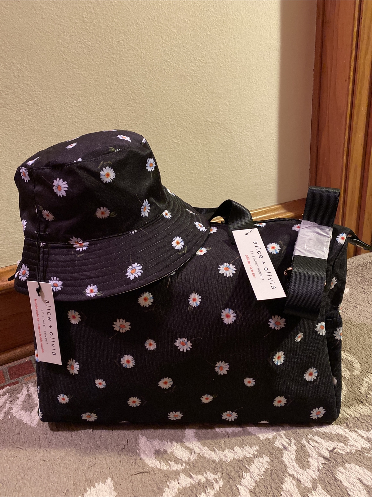 Olivia AO x Fabfitfun Duffel Bag 