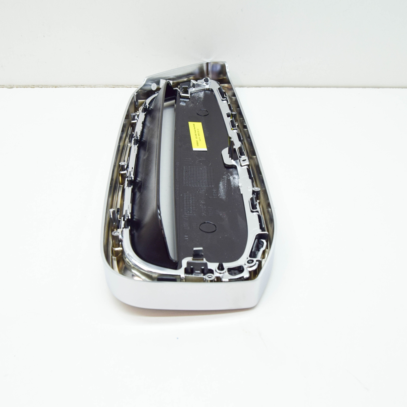 NEW BMW I8 I12 FRONT BUMPER LEFT SIDE GRILLE 51137370635 ORIGINAL  