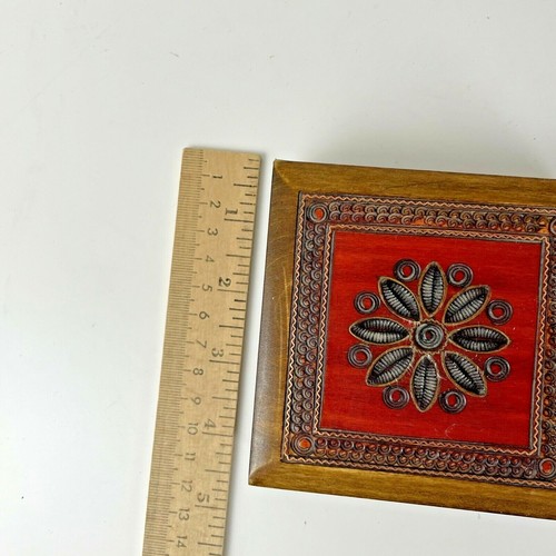 Kleine Holz 4" Schmuckschatulle Schmuck rot Blumen geschnitzt Quadrat für Ringe Halsketten - Bild 2 von 9