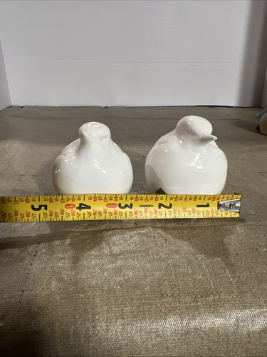 Molliger Vintage weißer Porzellan VÖGEL Salz Pfefferstreuer Paar RAR - Bild 12 von 13