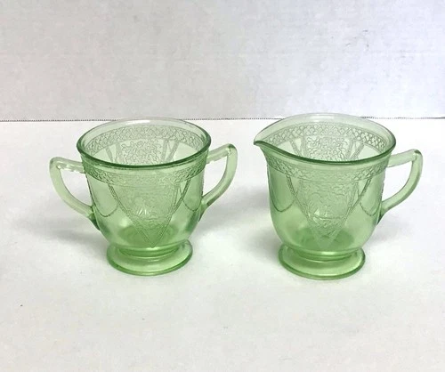 VTG Federal Depression Uranium Glass Georgian Lovebirds Green Creamer & Sugar