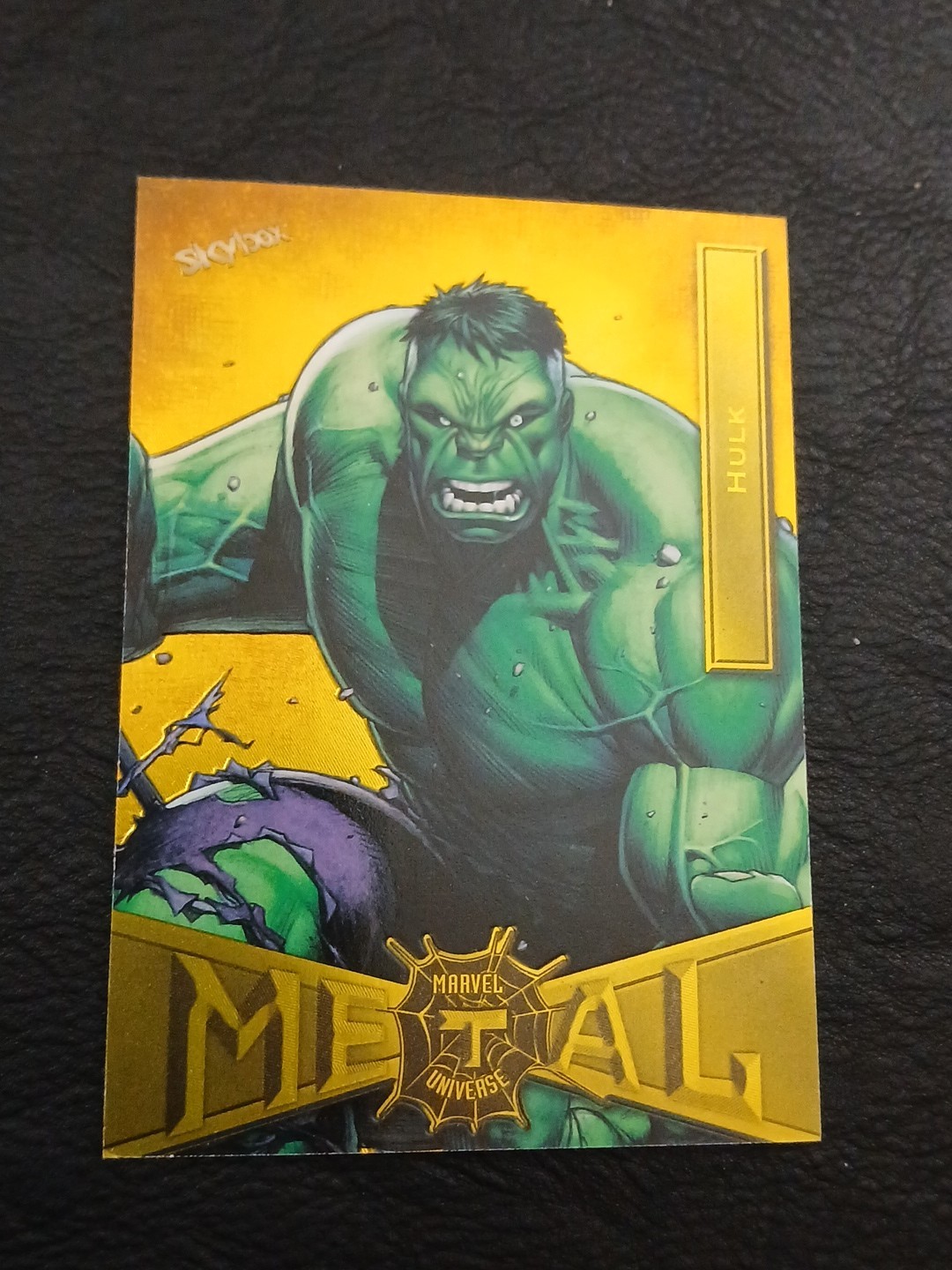 2021 SkyBox Metal Universe Marvel Spider-Man  - Yellow #33 Hulk