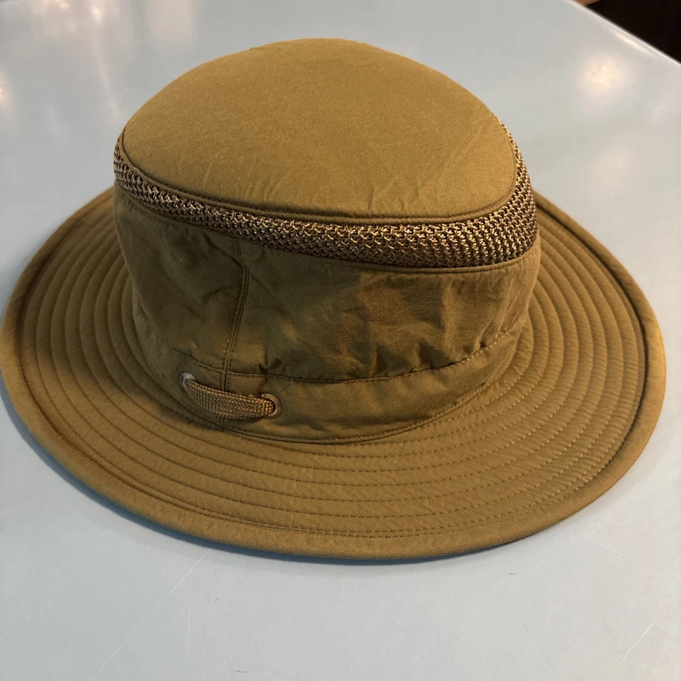 Tilley Airflo LTM5 Hat, Size 7-1/8, Olive Green, Great Condition - Image 2 of 4