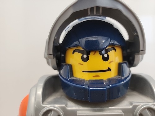 Lego Nexo Knights Clay Blue Minifigure Digital 9.5" Alarm Clock - Picture 4 of 13