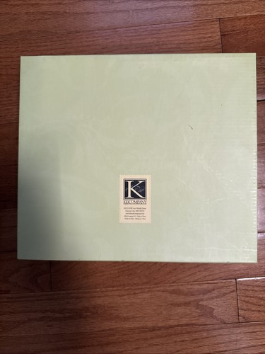 K&Company Scrapbook Album 8.5x8.5 Sea Glass Rattan 20 Pages Top Load New Sealed - Picture 6 of 8