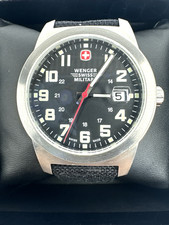 Reloj Wenger Militar Suizo Hombre 40mm Esfera Negra Fecha 7290A Nueva Banda y Batería