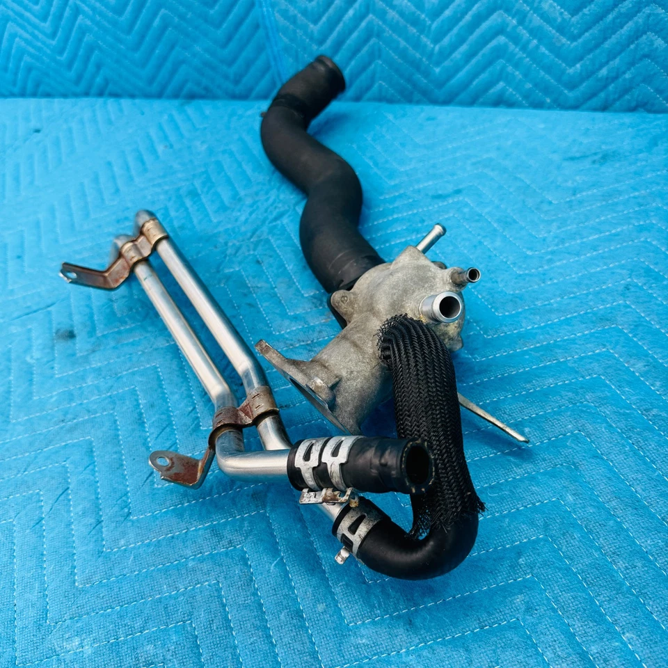 Conjunto de termostato Lexus LS460 2007-2009 con tubos de calefacción OEM 44445057238 Foto 3 de 4