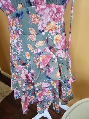 trixxi green floral dress White Green Floral Tie Shoulder Split Midi Dress main image 1