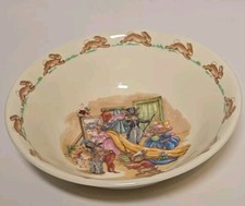 Vintage Bunnykins Royal Doulton Childs Bowl Dressing Up