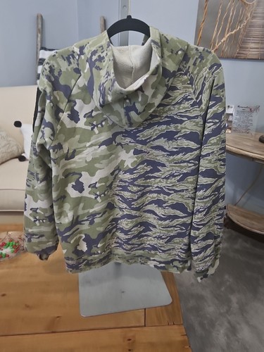 Under Armour YOUTH Project Rock CAMO Hoodie BOYS YXL Military Appreciation - Picture 9 of 12