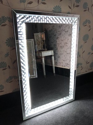 Large Mirrored Floating Crystal Led Frame Mirror 120x80 - Floating Crystal Floor Mirror Large Mirrored Floating Crystal Led Frame Mirror 120x80 - Floating Crystal Floor Mirror
