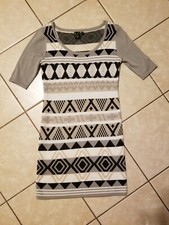 *NEW* WOMENS T/O SWEATERS GEOMETRIC PRINT DRESS SIZE SMALL GREY/BLACK/TAN AZTEC