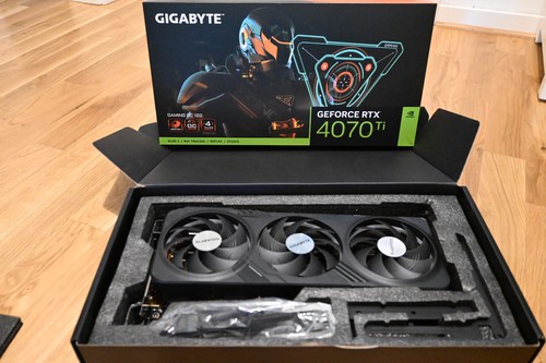Gigabyte NVIDIA RTX 4070 Ti Gaming OC 12GB GDDR6X Grafikkarte - Bild 10 von 12
