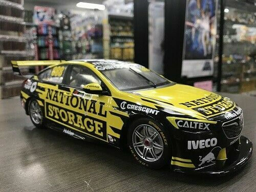 37882 2018 LOWNDES NATIONAL STORAGE AUCKLAND HOLDEN ZB COMMODORE 1:18 MODEL CAR - Picture 3 of 5