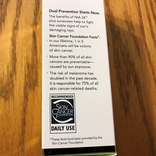 NIA 24 Sun Damage Prevention Sunscreen SP 30 - 2.5 oz / 75ml Expired E17 - Picture 3 of 4