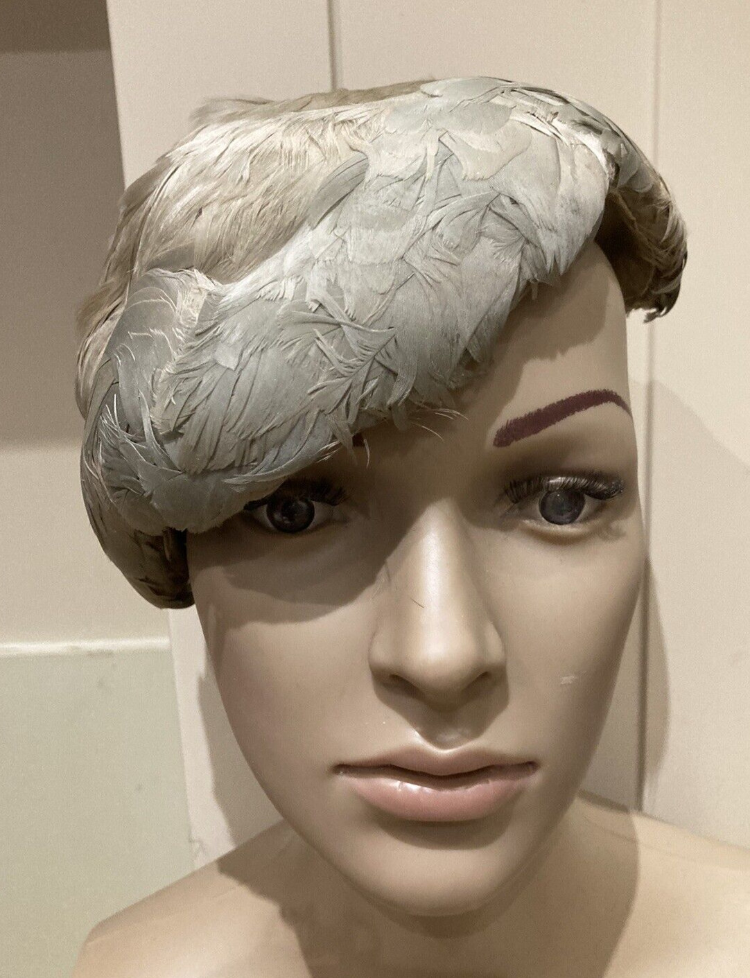 Vintage 1950s Dove Grey Dickens & Jones of Regents Street Feather Hat, Size M/L 2