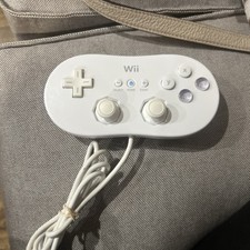 Official Nintendo Wii Pro Controller Classic White RVL-005 OEM Tested
