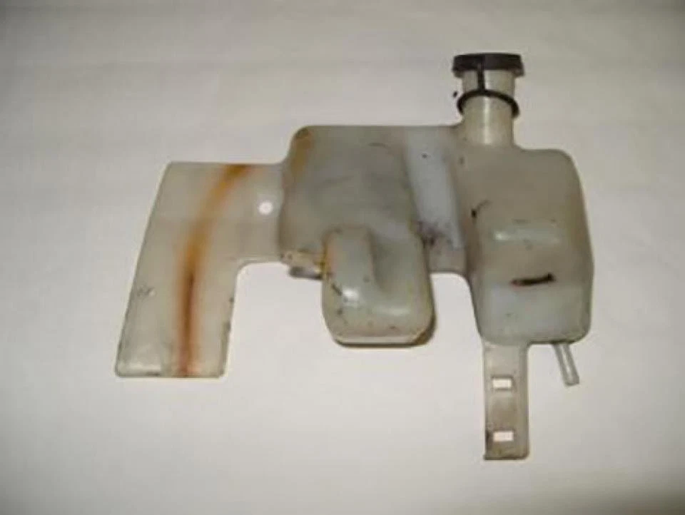 Vase d expansion origine pour Moto Honda 600 Hornet 1998 à 2002 Occasion - Photo 1/1