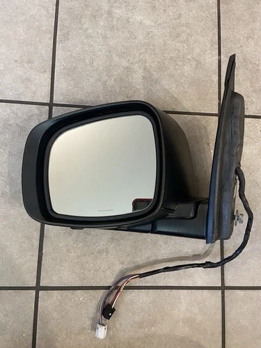 Chrysler Town And Country 2008 Left Hand Door Mirror Mopar 68054175AD