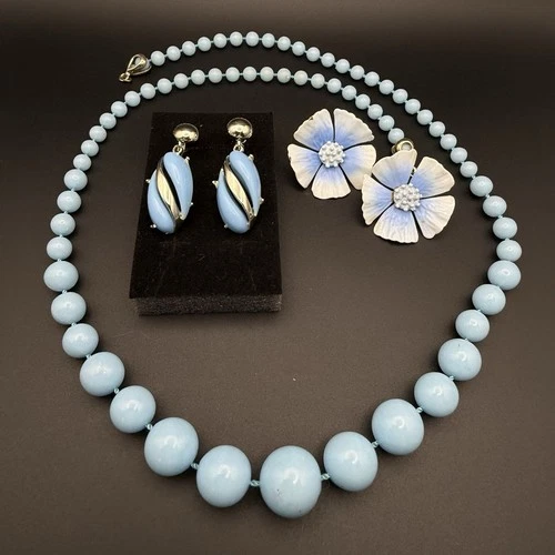 Vintage Blue Lucite Beaded Costume Jewelry Set Necklace Flower Clip On Earrings