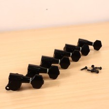 Picchetti sintonizzatori neri