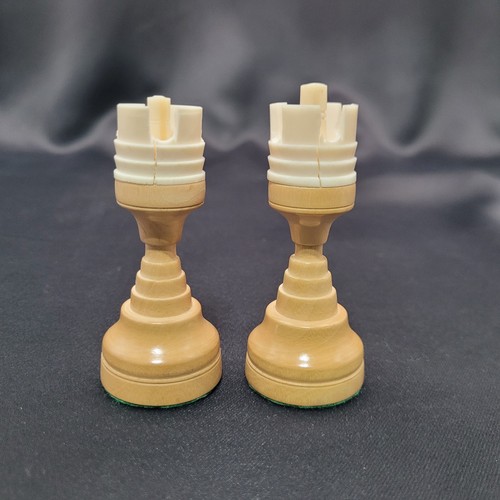 Juego de ajedrez vintage de hueso y madera de púlpito español México con tablero de caja de madera - Imagen 5 de 24